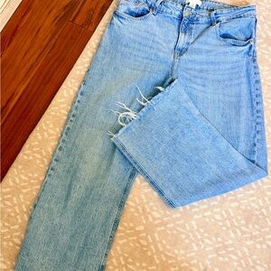 H&M Light Wash Women’s Straight Leg Jeans